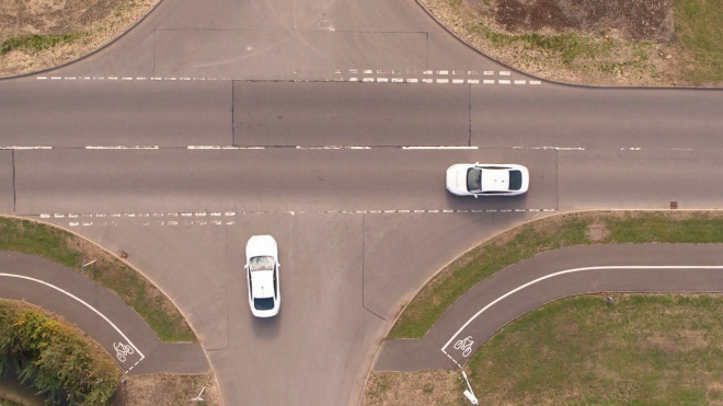 Ford ukázal řešení křižovatek budoucnosti. Je docela děsivé