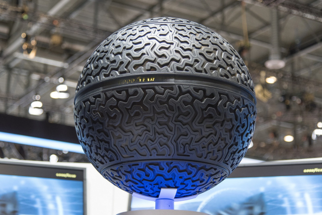 Goodyear říká, že budoucností pneumatik je koule. Toto je Eagle-360