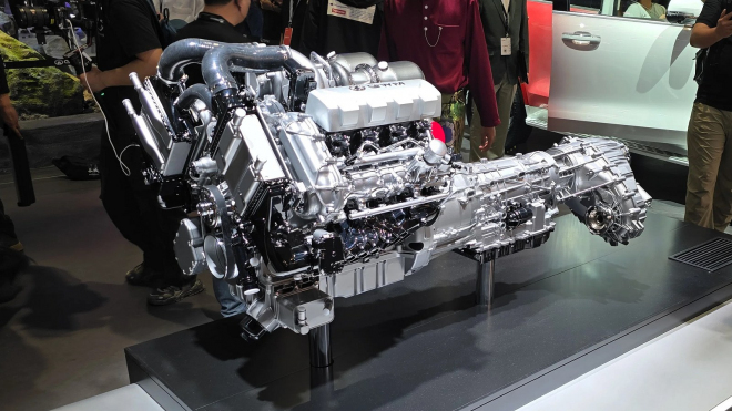 Číňané odhalili nový vlastní motor V8 turbo pro osobní auta, tedy přesně to, s čím teď Evropané hrdě končí
