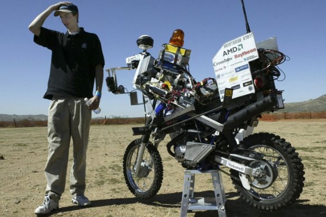 Google Ghostrider: motorka s autopilotem zvládne jízdu zcela bez jezdce
