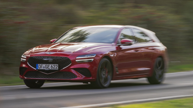 Z propadáku Genesisu je dnes levná přehlížená ojetina, i když vydrží. Luxusní auto koupíte i jako dieselový kombík