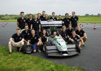 Tahle formule dosáhla nového rekordu ve zrychlení, stovku dá za 1,8 sekundy