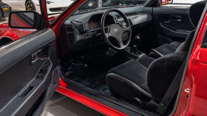 Pořád obyčejná 36 let stará Honda se v aukci prodala za 1,75 milionu Kč, pětkrát víc, než stála nová