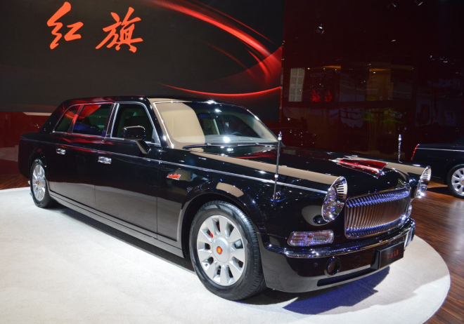 Hongqi L9 2013: rudá zástava už není jen pro rudé soudruhy