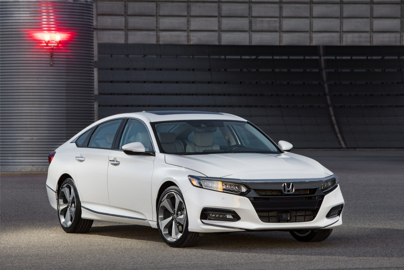 > Rubriky a sekce > Představení > Honda představila nový Accord ... > Rubriky a sekce > Představení > Honda představila nový Accord ...