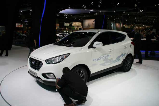 Hyundai ix35 2013: facelift kompaktního SUV odhalen i s verzí Fuel Cell