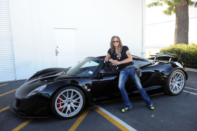 První Hennessey Venom GT Spyder skutečně patří Stevenu Tylerovi z Aerosmith (foto)