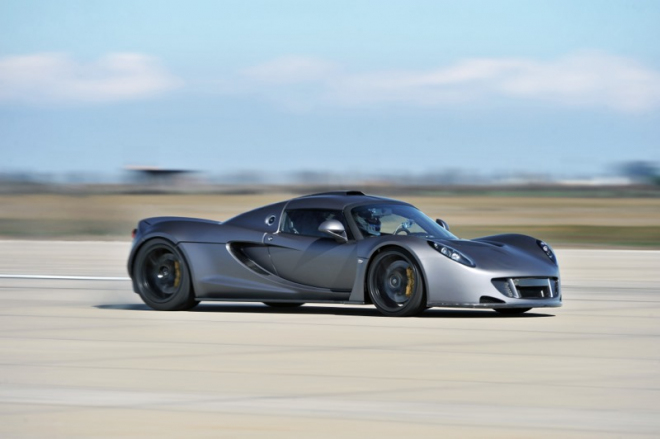 Hennesey Venom GT jede až 427 km/h, rychlejší produkční vůz nekoupíte (video)