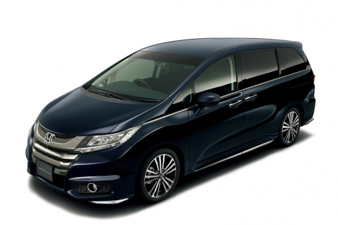 Honda Odyssey V 2014: nová generace má posuvné dveře, potěší zase jen Japonce