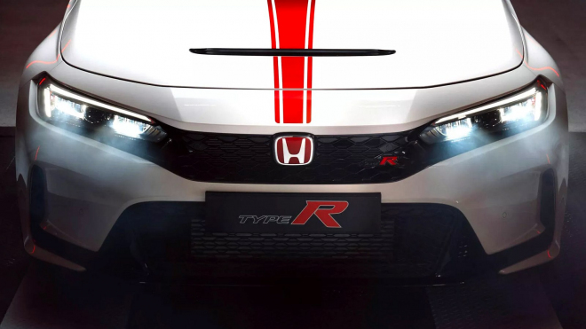 Honda Civic Type-R se po letošním odepsání může vrátit s „šokujícím” řešení pohonu. Je to jako „u blbejch”