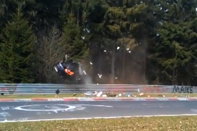 SUV se na Nordschleife vážně nehodí (video)