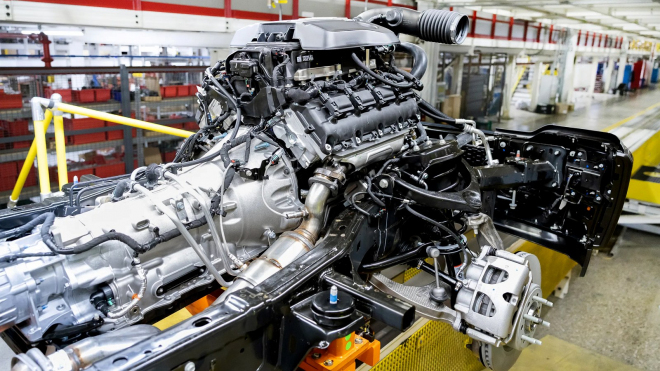 Je to zrušení potírání spalovacích motorů, nikoli jejich zákazy, co nyní vytváří tisíce nových pracovních míst