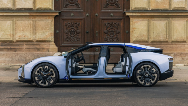 Výrobce jediného elektromobilu, který neselhal při testu zimního dojezdu, zastavil výrobu a zavřel obchody