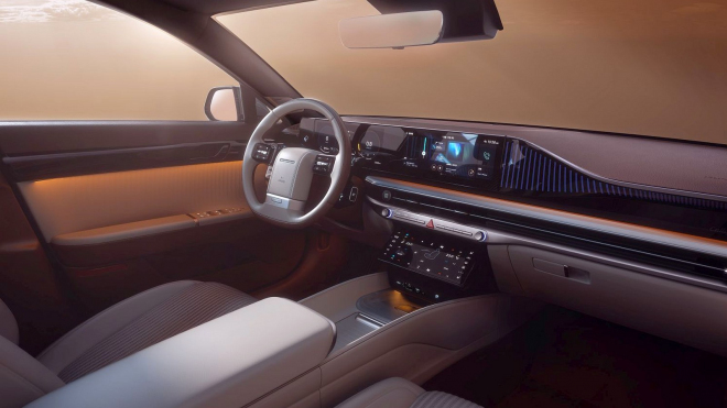 Korejský lidový luxus je přes odvážný design obrovský hit. Koupilo ho 109 tisíc lidí za den, při jeho ceně není divu