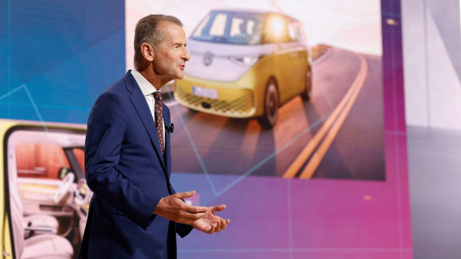Bývalý šéf VW jde cestou Lamborghini, akorát pozpátku. Založil si firmu na výrobu elektrických traktorů, bez legrace