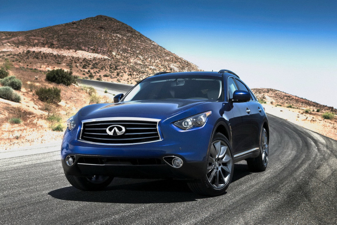 Infiniti FX 2012: jemný facelift pro jemného Japonce