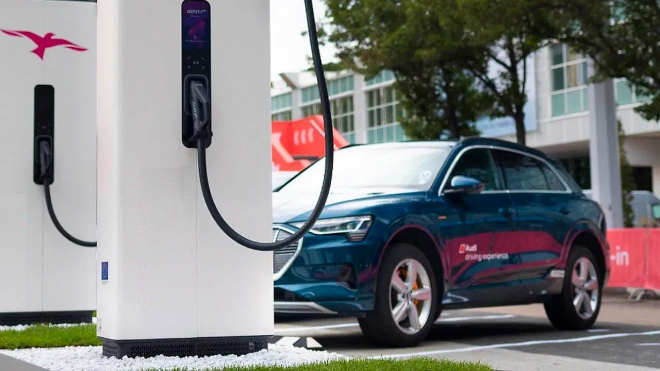 Absurdní nový způsob vnucování elektromobilů přinese ještě více problémů, způsobí další růst inflace