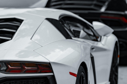 &bdquo;Zákaz spalovacích aut není nic než státem podporovaná šikana,&rdquo; říkají bez servítek už i &bdquo;na západě&rdquo;