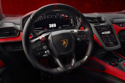 Udávaná rychlost hybridního Lamborghini při řádění po Autobahnu je stará „dobrá” italská lež, realita je úplně jiná