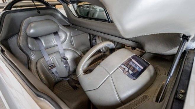 Azték si neříká žádné normální auto, tím méně známým je asi nejbizarnější sporťák historie