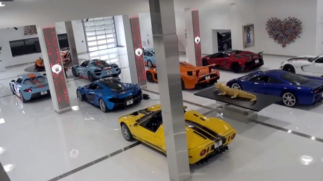 Sbírka více než stovky aut amerického miliardáře bere dech, může do ní každý