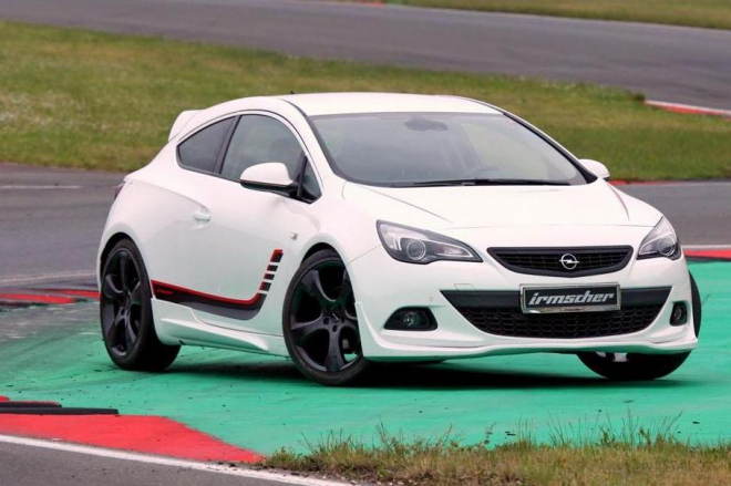 Irmscher Opel Astra GTC Turbo i 1400: 170 koní a čtyři koncovky výfuku