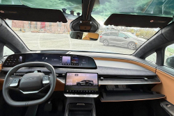 Majitel po 643 ujetých km s novým elektromobilem radši zahodil 400 tisíc Kč, než aby s ním dál musel jezdit