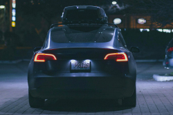 Další země po letech tlaků odpískala nařizování elektromobilů, není to ekonomicky únosné