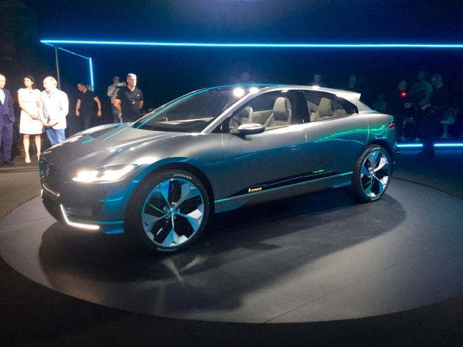 Jaguar I-Pace je venku. Britská Tesla dá stovku za 4 sekundy, ujede až 500 km