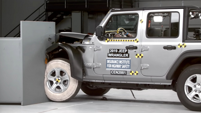 Nový Jeep Wrangler totálně selhal v crash testu, takové fiasko nikdo nikdy nepředvedl