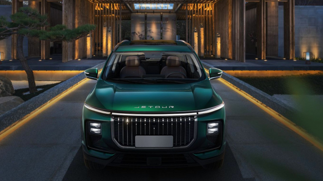 Číňané začali prodávat své nové luxusní monstrum. Nabušené SUV větší než Kodiaq stojí jen 413 tisíc Kč