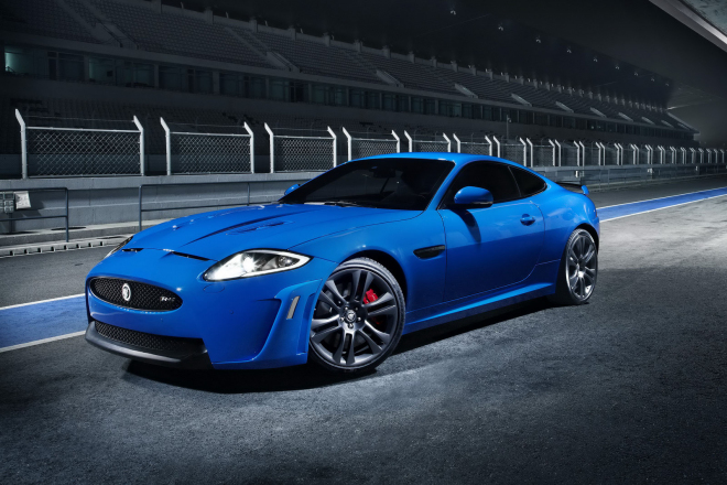 Jaguar XKR-S: jedna kočka a 550 koní pro Ženevu