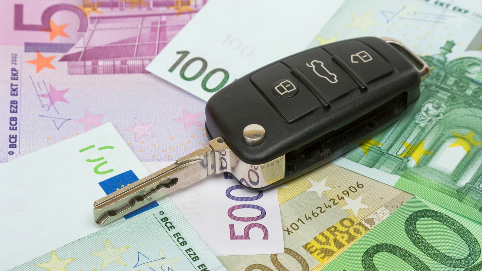 Jak vydelat na autech?