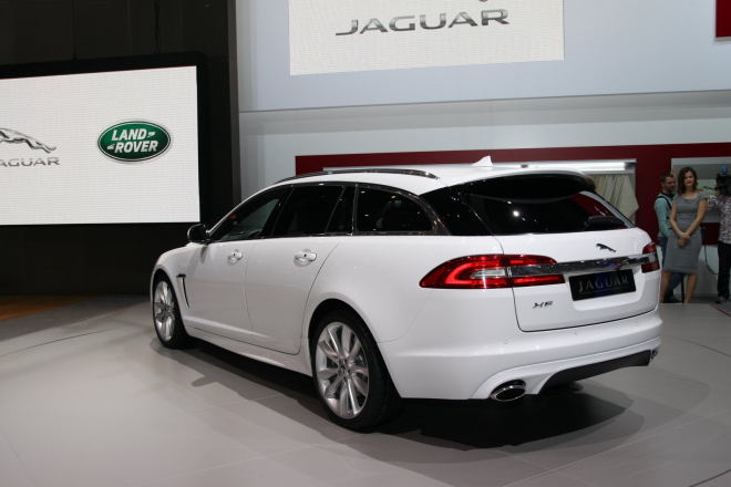 Jaguar XF Sportbrake: kočka s batohem je oficiálně venku