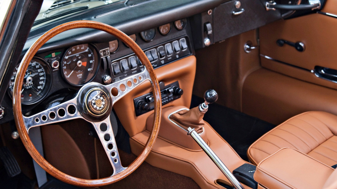 Jaguar stvořil stroj času. Do 60. let minulého století vás přenese docela levně