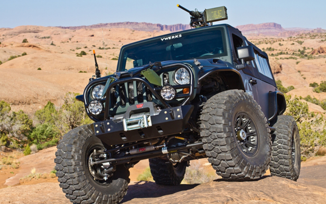 Jeep Wrangler JK-8 Recon VWerks: bezpečně už jen s kulometem na střeše