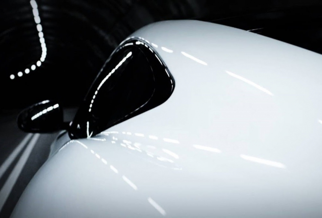 Jaguar F-Type Coupe na nové fotce ukázal další části své identity