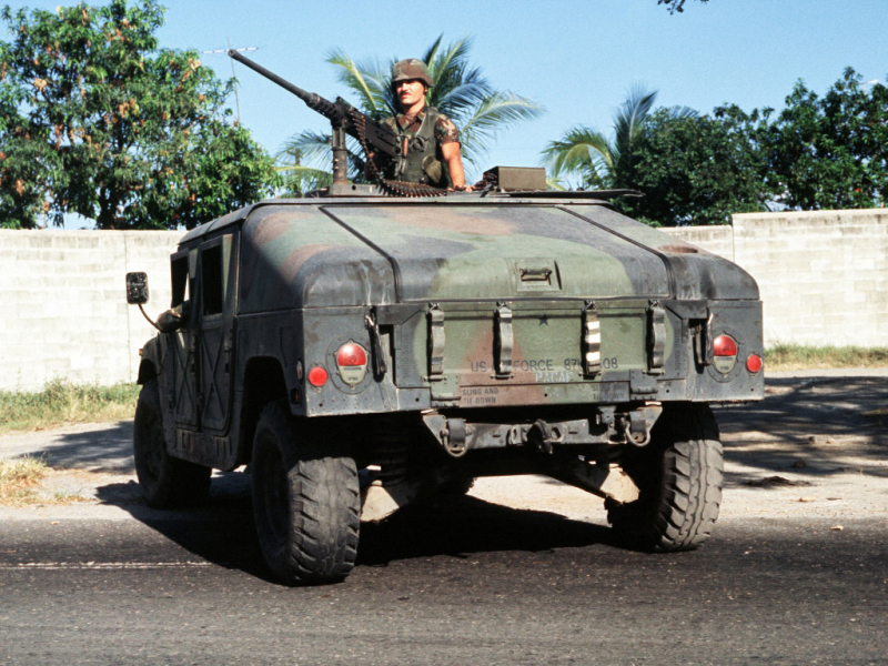 HMMWV m998