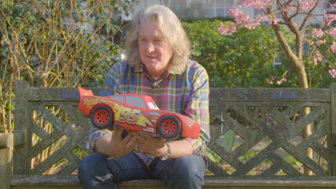 James May zkusil říci, jaké auto je ve skutečném světě filmový Blesk McQueen