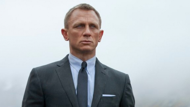 Nový režisér mění Jamese Bonda k nepoznání, znát to bude i na jeho autě