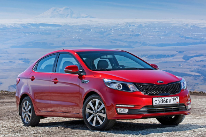Kia Rio Sedan 2015: facelift změnil jen detaily, zkusí učarovat Rusům
