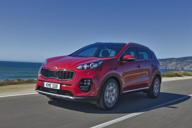 Kia Sportage 2016 do detailu na nových fotkách jako GT Line, má 177 koní