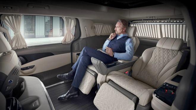 Korejci začali prodávat nejprostornější limuzínu světa, překoná Rolls-Roycy, všechno