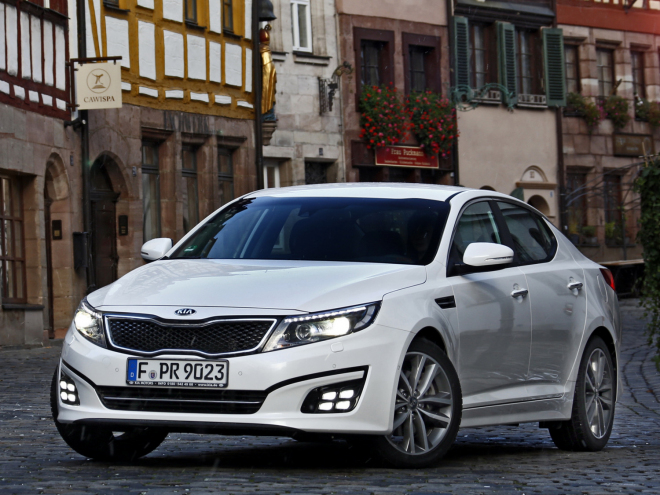 Kia Optima 2014: evropská verze na nových fotkách, americká na pěti videích