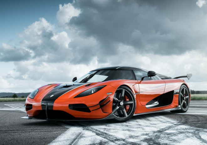 Koenigsegg Agera XS má obří křídlo, lépe ukázal i 1160koňový V8 biturbo