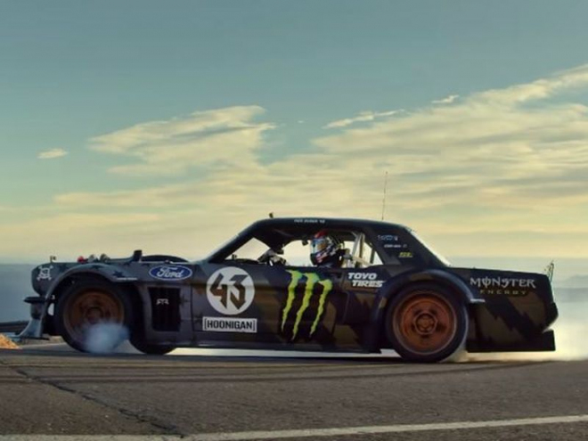 Už se ví, co bude Ken Block provádět se svým 1400koňovým Mustangem (video)