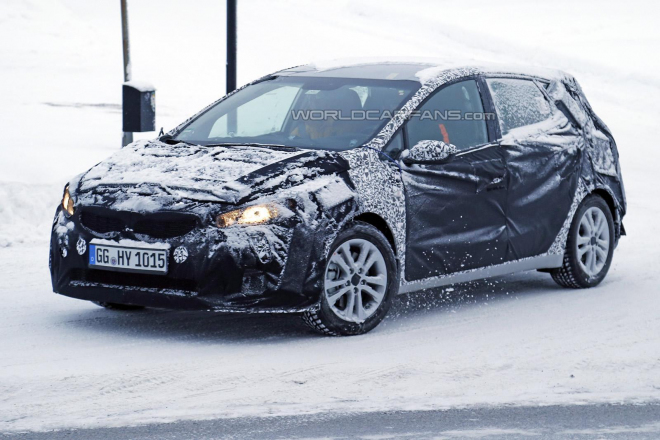 Kia Cee'd 2016: facelift dorazí v srpnu, s downsizingem a dvouspojkou