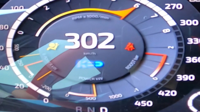 Švédská stíhačka předvedla zrychlení jak z jiného světa, i 300 km/h udělá v mžiku