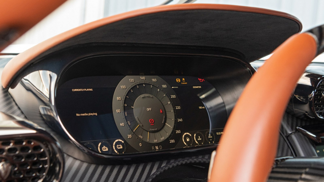 Jedno z nejdražších aut světa je zákazníkům dodáváno vždy lehce ojeté, nestěžuje si nikdo