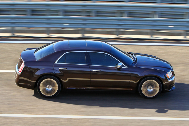 Fiat-Chrysler pro rok 2012: dorazí Thema AWD, 500 EV i nový Viper